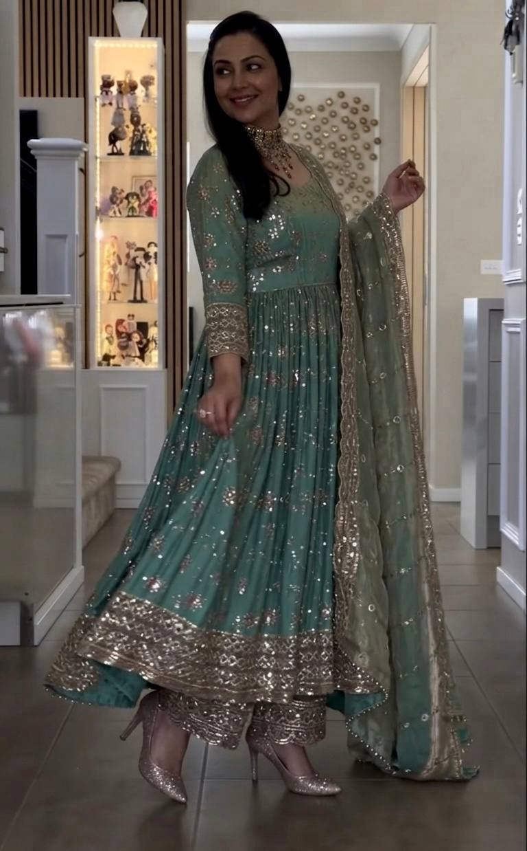 Luxe Allure Green and Gold Ensemble