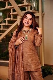 Chic Confidence for Ambitious Women