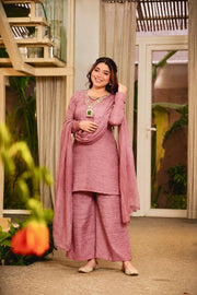 Chic Confidence for Ambitious Women