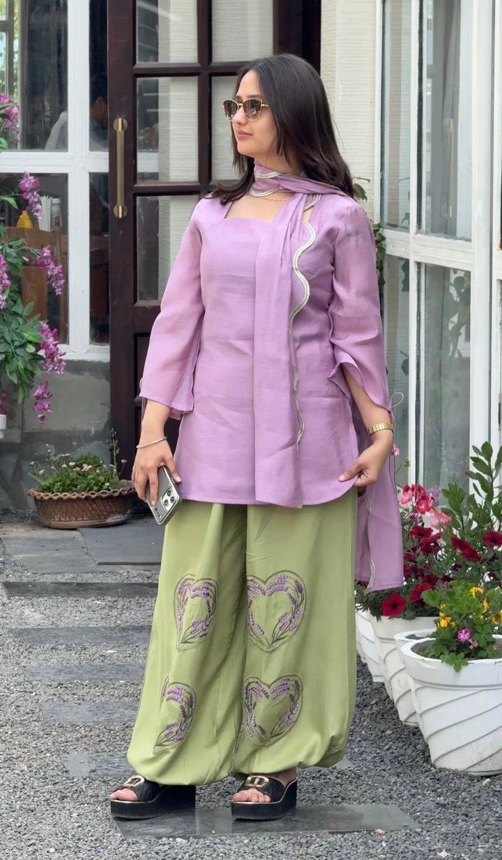 Effortless Style Purple and Green Combination