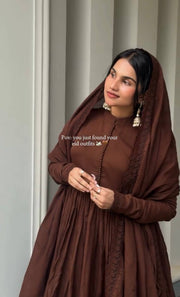 Elegant Indian Attire for Special Occasions