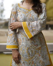 Refined Look Elegant Classic Suit
