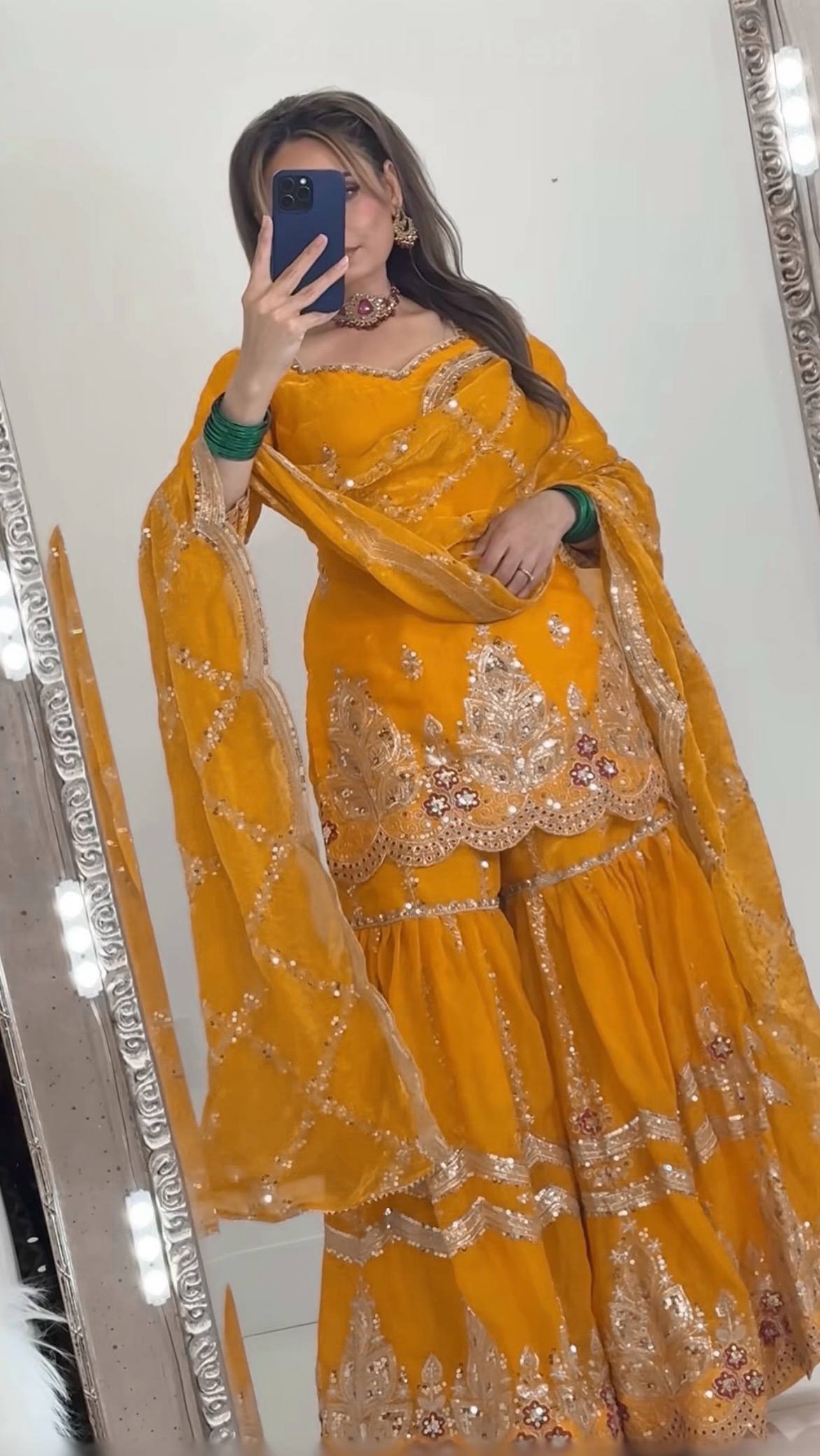 Radiant Selfie Capture Your Vibrant Essence