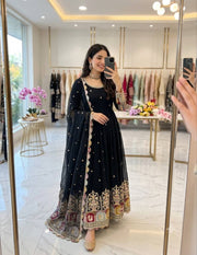 Elegant Noir Embroidered Anarkali Ensemble
