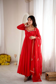 Bold Beauty Dresses to Make Statements