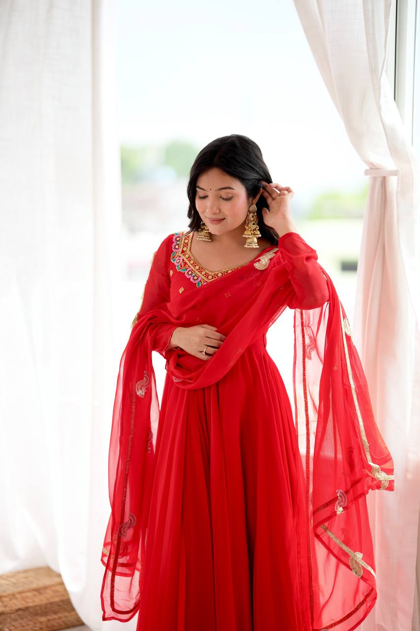 Bold Beauty Dresses to Make Statements