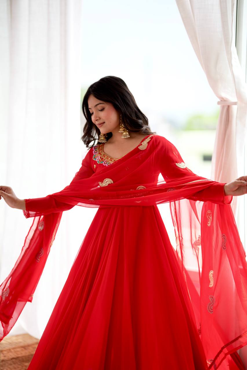 Bold Beauty Dresses to Make Statements
