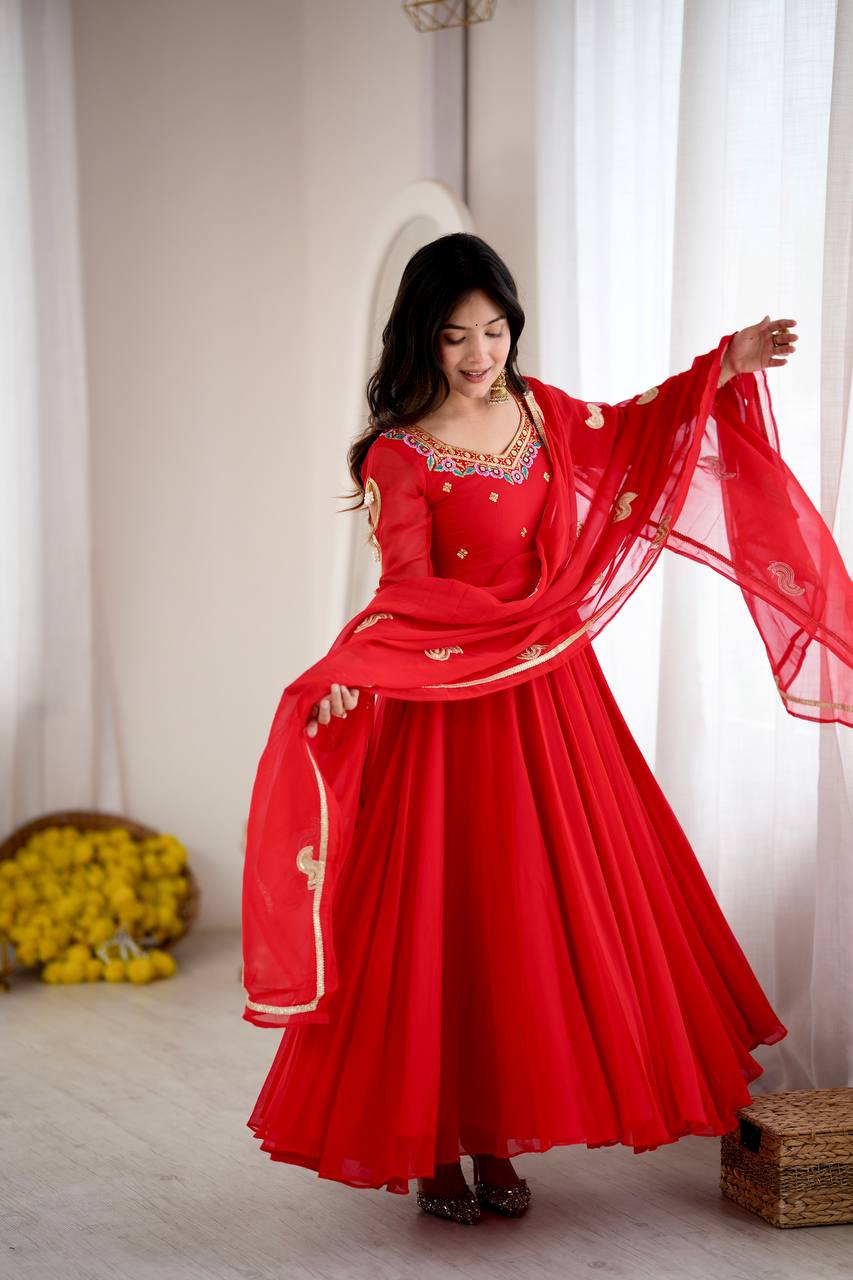 Bold Beauty Dresses to Make Statements