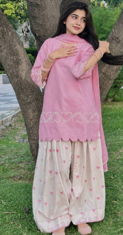 Effortless Pink Style for Every Occasion