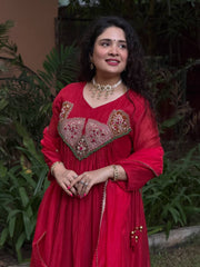 Graceful Attire Empowering Women’s Fashion Choices