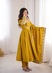 Effortless Elegance Redefine Your Personal Style