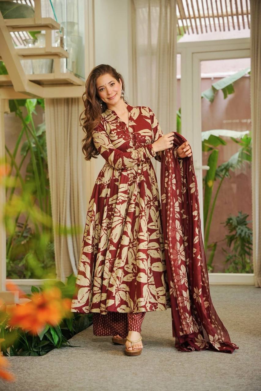 Bold prints meet classic ethnic style