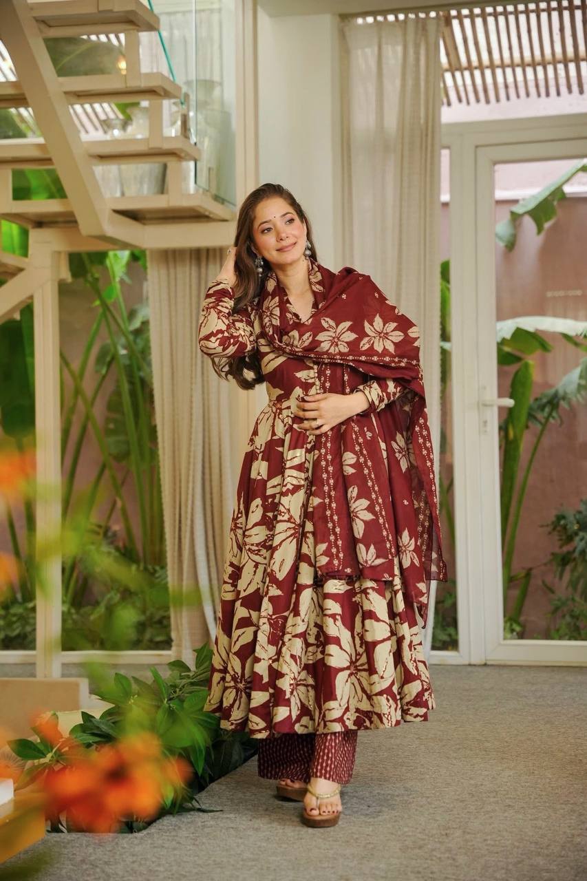 Bold prints meet classic ethnic style
