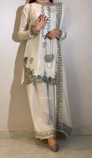Serene Beauty White Suit for Every Occasion