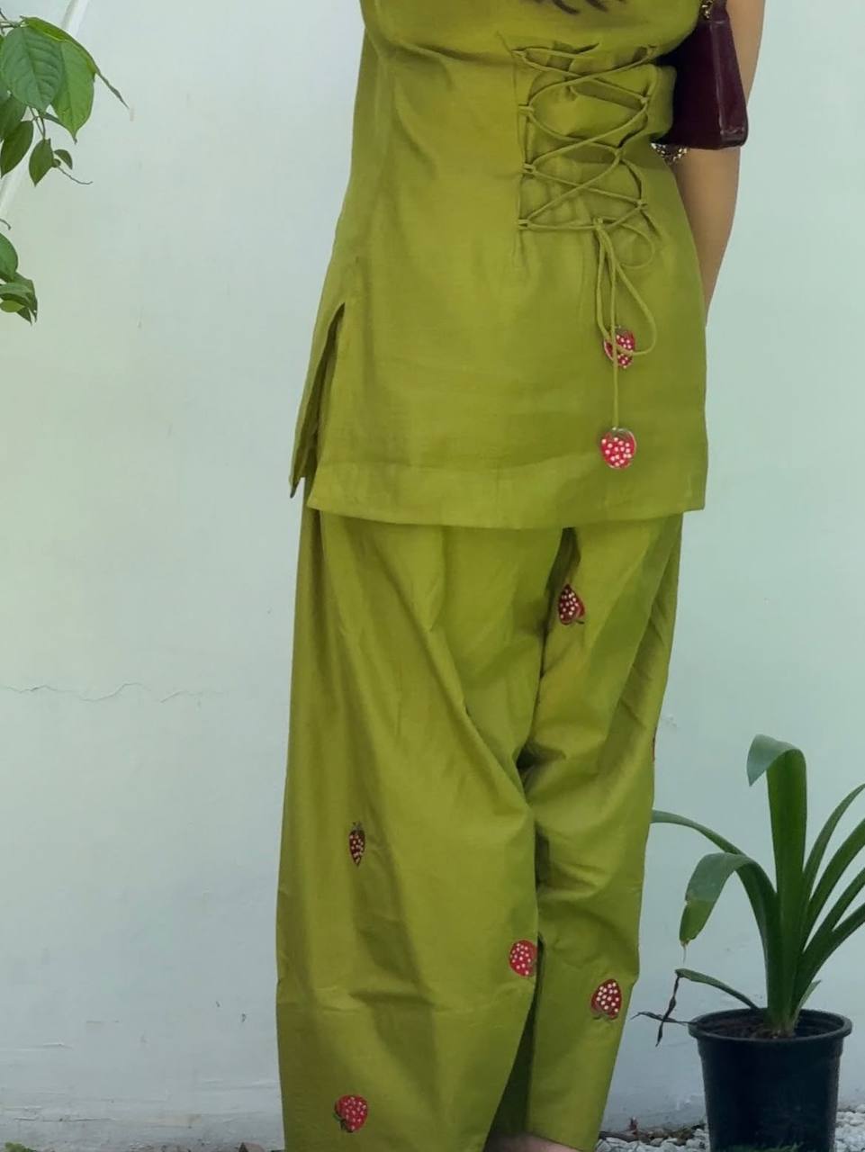 Green Glamour Elevate Your Everyday Look