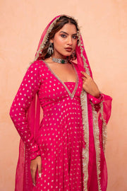 Trendy Polka Dot Suit for Effortless Elegance