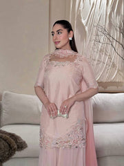 Graceful Moments Capturing Feminine Charm