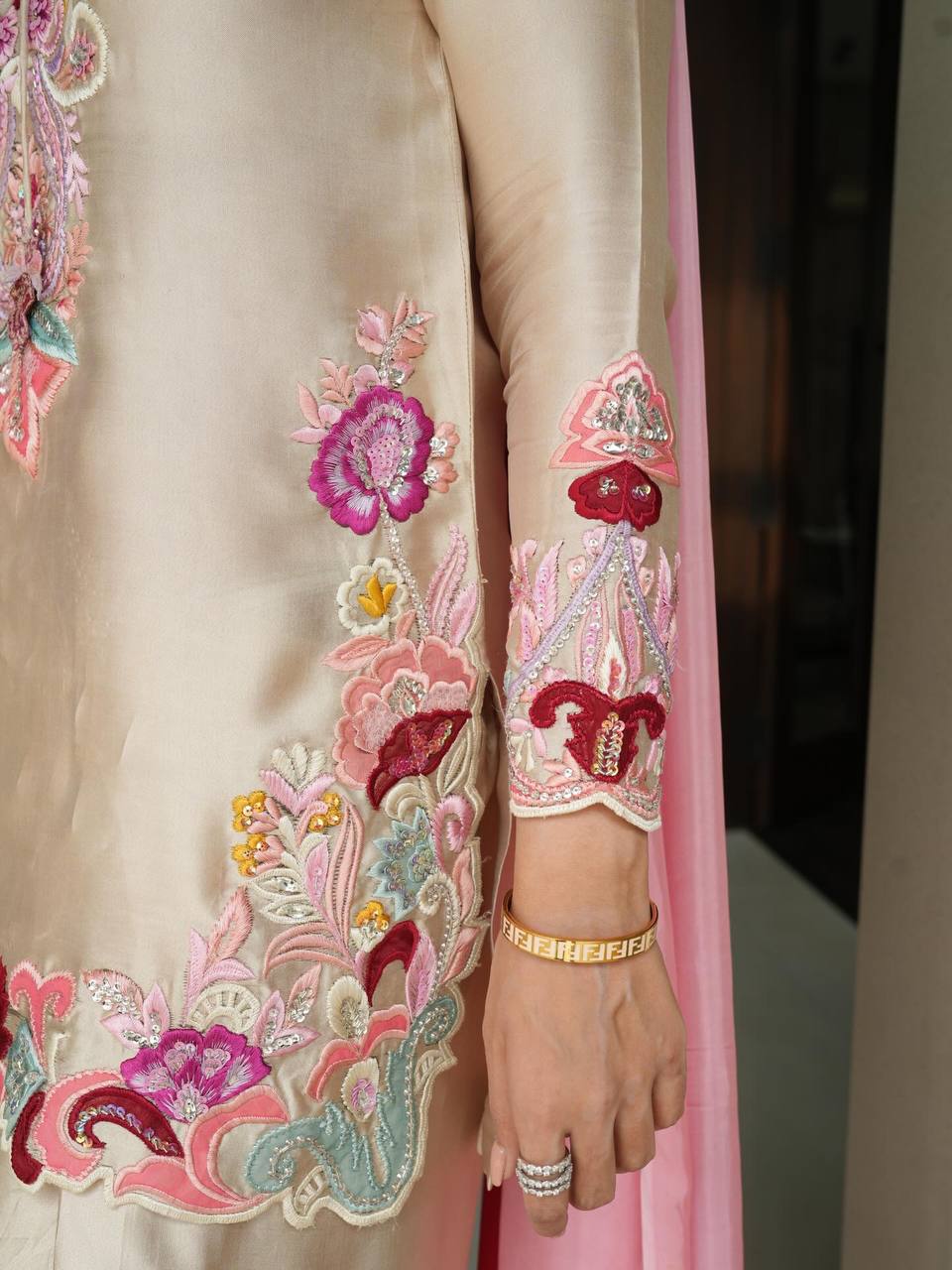 Elegant Ensemble for the Modern Woman