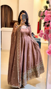 Graceful Indian Garments for Festive Events