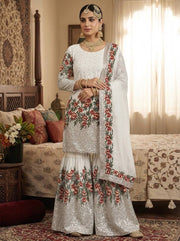 Stylish Pakistani Outfits for Festive Gatherings