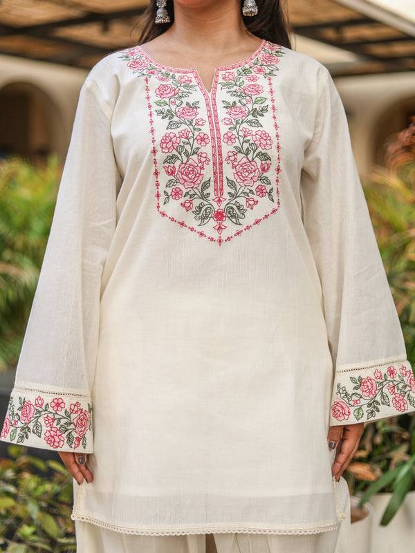 Elegant White Kurta Set for Effortless Style