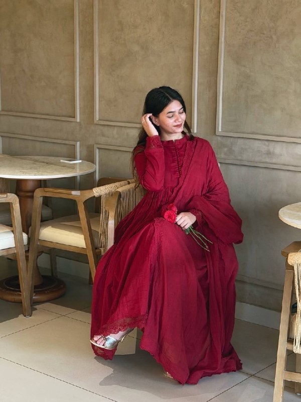 Elegant Indian Attire for Special Occasions