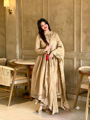 Elegant Indian Attire for Special Occasions
