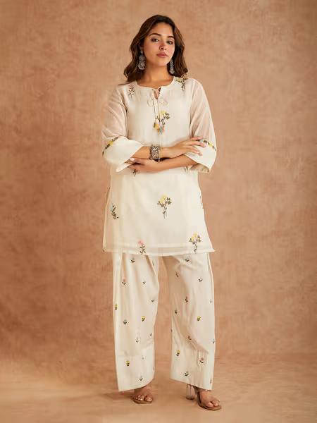 Graceful Floral Print Kurta Suit for Modern Elegance