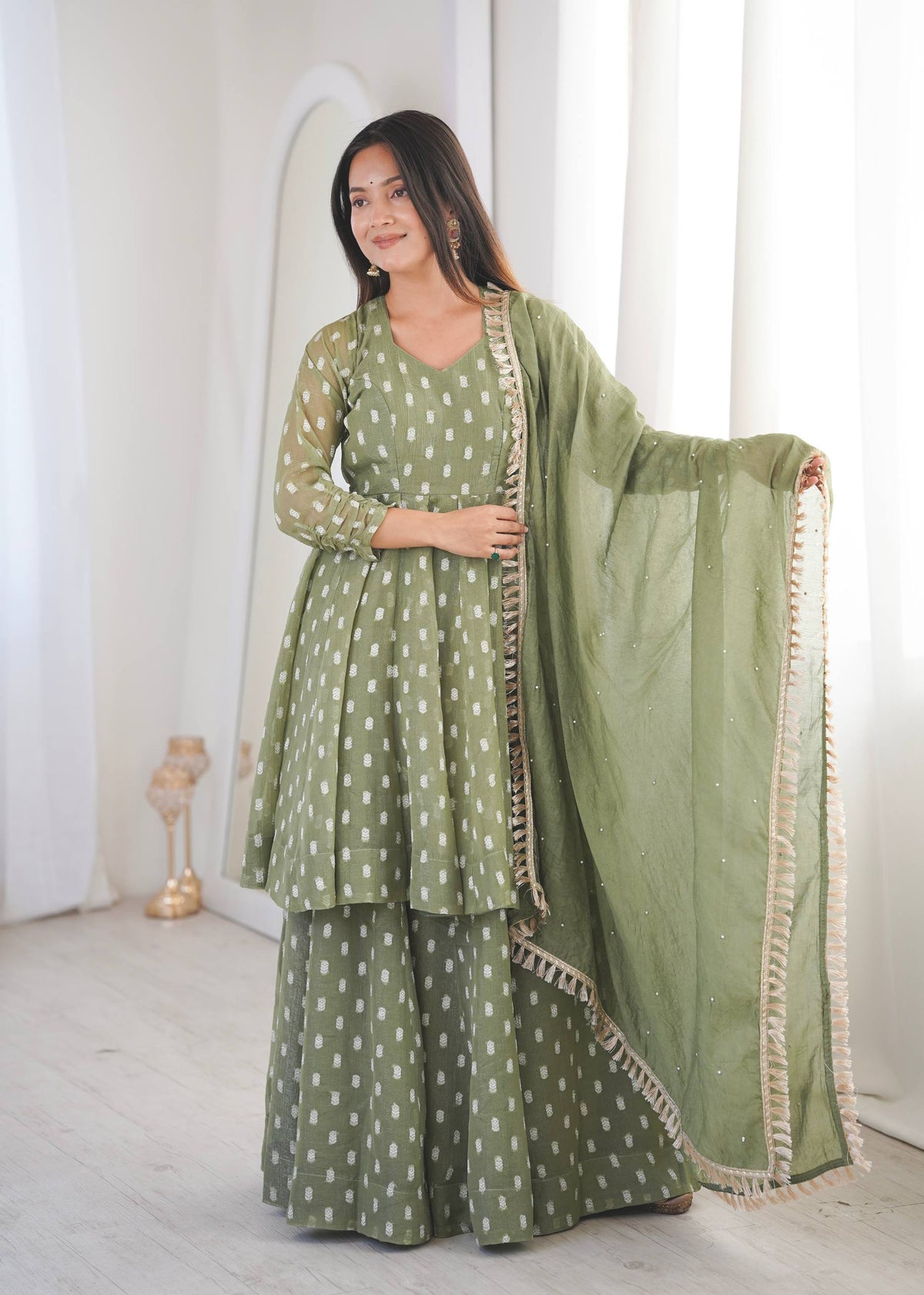 Graceful Suit Ensembles for Special Moments