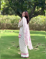 Timeless Elegance in Vibrant Suit Design