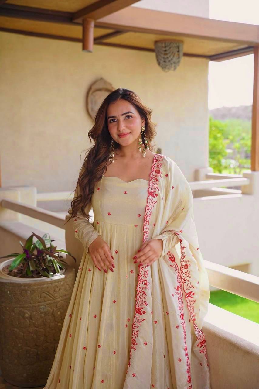 Signature Embroidered Anarkali Set Reflecting Classic Indian Luxury Heritage Beautifully