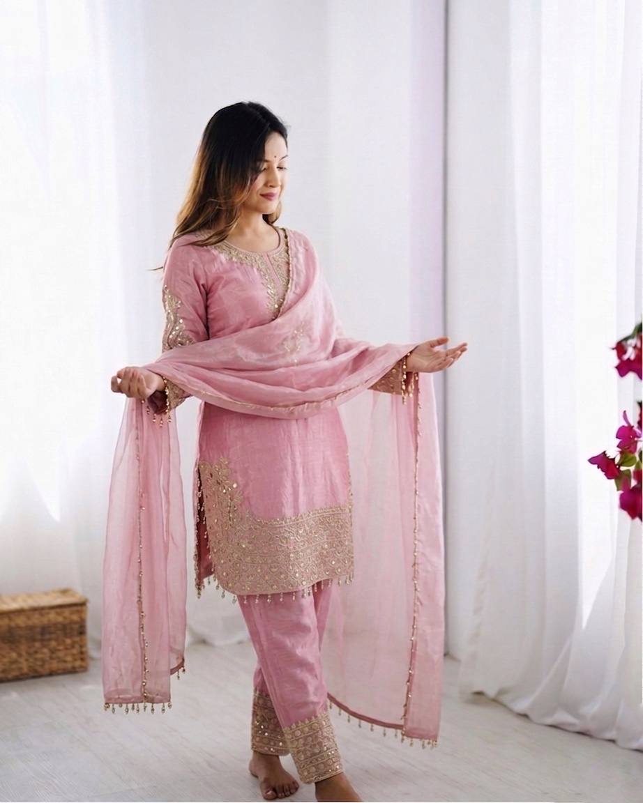 Exquisite Craftsmanship in Fashioned Elegance