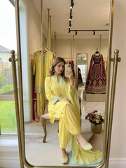 Elegant Ethnic Ensemble for Modern Women