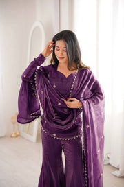 Three-Tone Luxe Attire for  Effortless Glamour