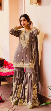 Stylish Ensemble for the Empowered Professional