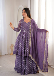 Graceful Suit Ensembles for Special Moments