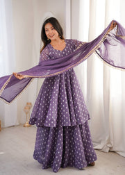 Graceful Suit Ensembles for Special Moments