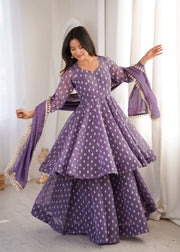 Graceful Suit Ensembles for Special Moments