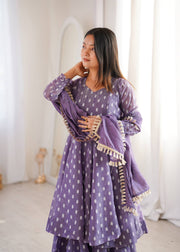 Graceful Suit Ensembles for Special Moments