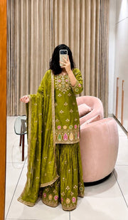 Empowering Elegance The Modern Woman's Suit