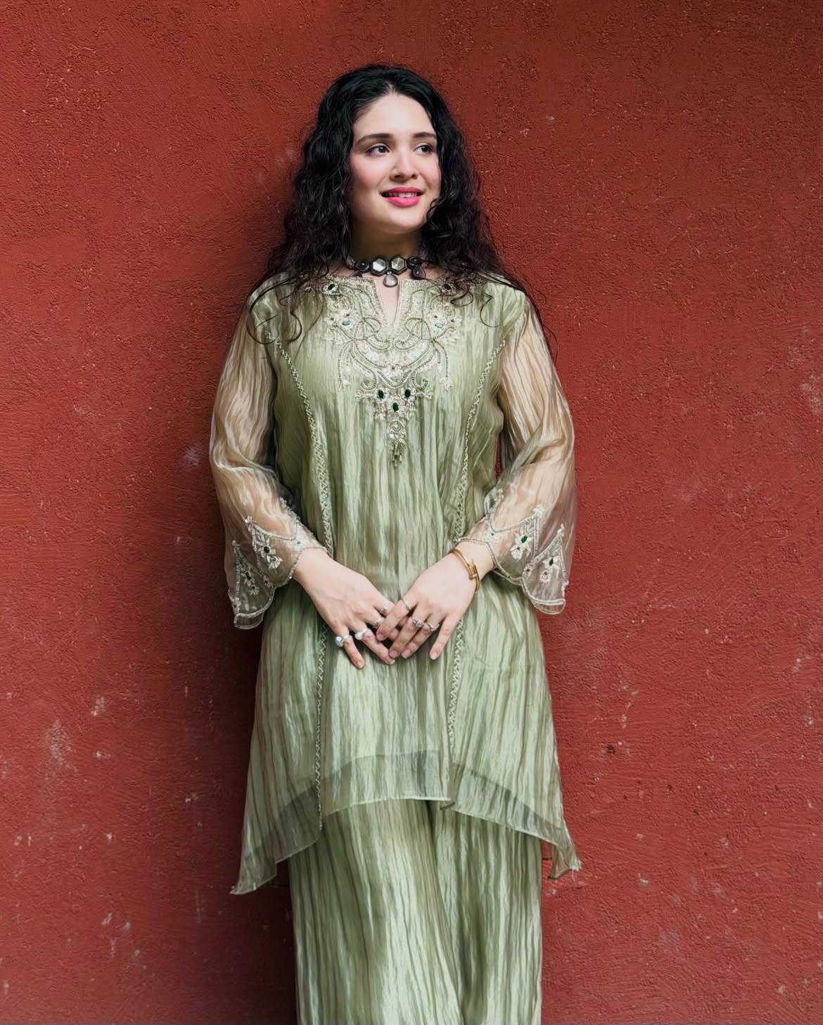 Elegant Green Fashion Statement