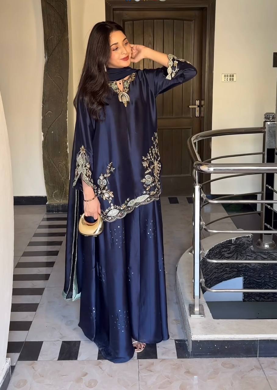 Elegance Graceful Traditional Attire