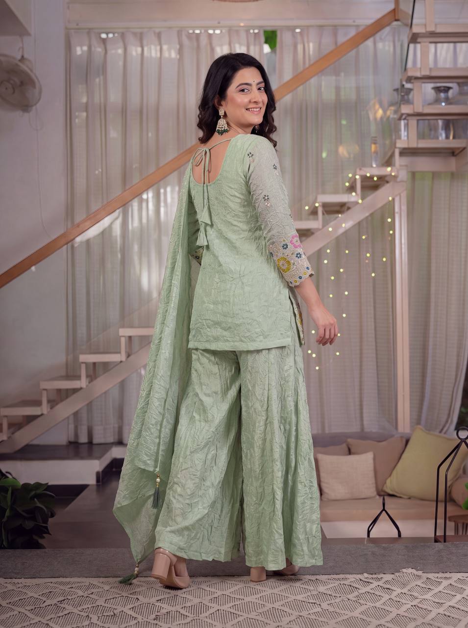 Elegant Green Pakistani Suit for Timeless Style