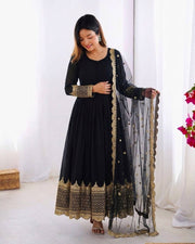 Cultural Chic Modern Meets Traditional