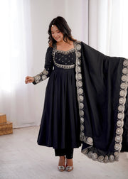 Effortless Elegance Redefine Your Personal Style
