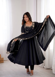 Effortless Elegance Redefine Your Personal Style