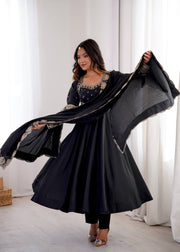 Effortless Elegance Redefine Your Personal Style