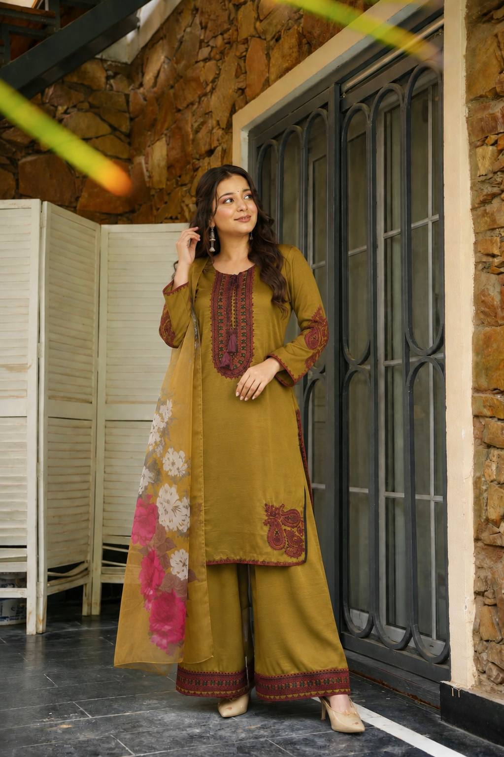 Cultural Charm Contemporary Salaf Suit Design