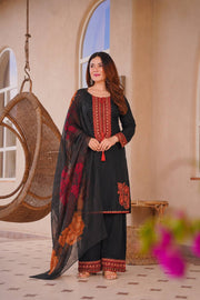 Cultural Charm Contemporary Salaf Suit Design