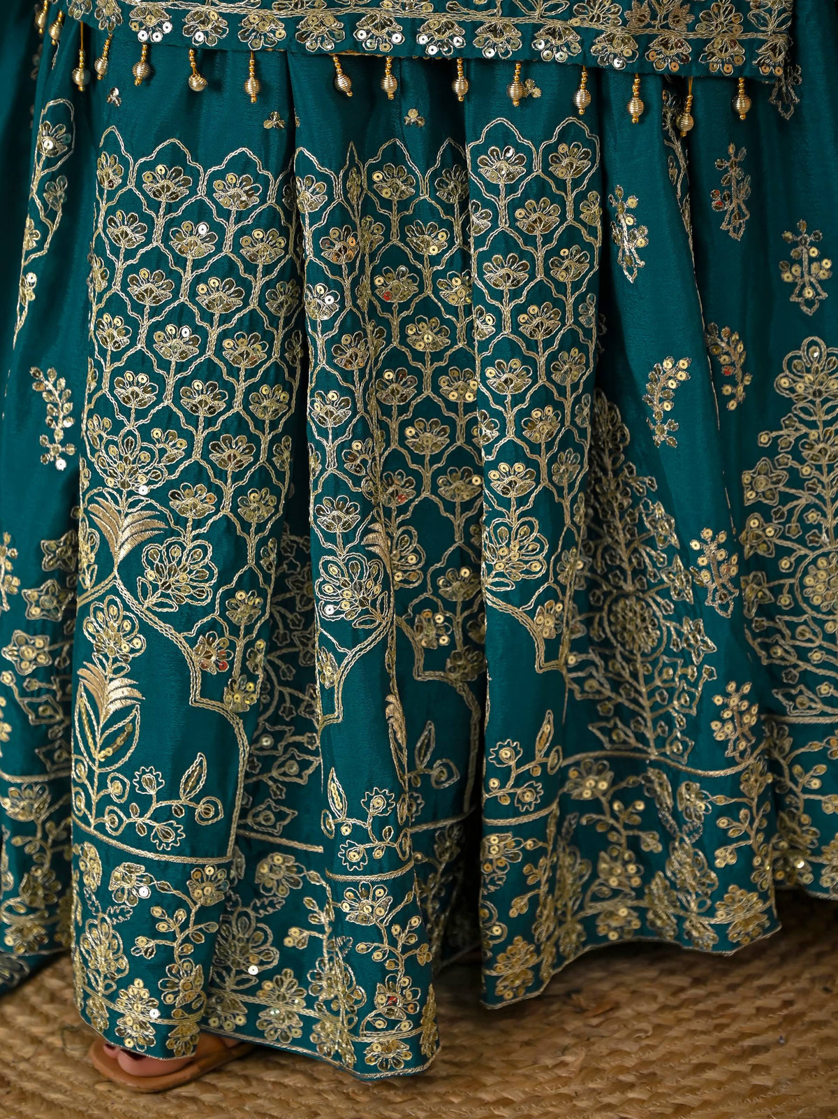 Chic Designs for Contemporary Ethnic Fashion